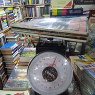 Mystery magazine 1 kilo 4 books Rp. 25,000 used