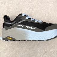Altra Olympus 6 運動跑鞋