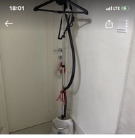 直立式蒸氣熨斗