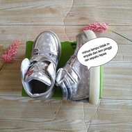 INDOBAYI LED Star Light Shoes size 25 = 16.5cm silver