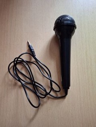 黑色有線麥克風