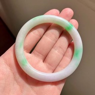 《涵翠》天然a貨翡翠手鐲 福利鐲 玉鐲 白底青 春彩 小三彩 圓骨鐲 手環