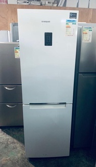 三星 雙門下置式雪櫃 可改(左門鉸/右門鉸)178CM高珍珠白色 二手電器#傢俱#傢俬#家電#家庭用品#搬屋#家俬#拆舊#家具#新款#家俱 時尚#安裝#貨到付款#保用/送貨#家庭電器#可用消費券/信用