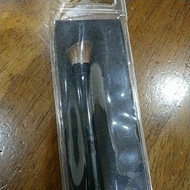Elianto makeup medium shadow brush