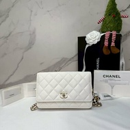 CHANEL 23C 小羊皮WOC足球鏈帶包