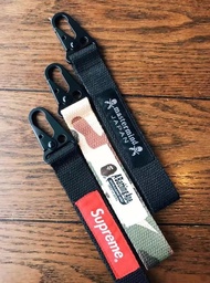 Supreme Bape Bathing Ape Gantungan Kunci Mobil Keychain Hype Lanyard