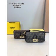FENDI with Gift Box.Baguette Embroidered Baguette Baguette Baguette Bag Messenger Bag Shoulder Bag H