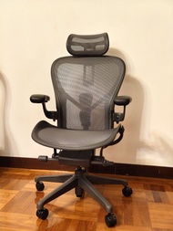 99% New Herman Miller Aeron Chair Size C Atlas Headrest 人體工學電腦 電腦櫈椅 帶頭枕
