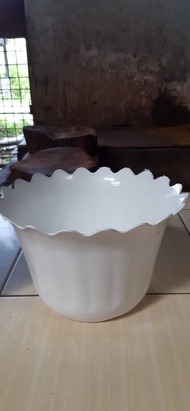 Pot Bunga Plastik Putih Besar