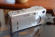 Panasonic DMC-F1 Silver Full System Camera with 256GB Memory Card and Charger Cable
