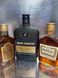 舊版人頭馬黑章VSOP 36 ml Camus VSOP 200 ml 軒尼詩金頭VS 200 mlvs