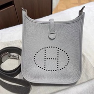 Hermes愛馬仕 灰銀扣 mini Evelyne