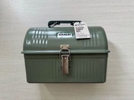 Stanley Lunch Box (5.5 QT) - Hammer Tone Green
