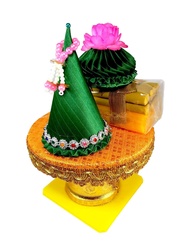 พานขอขมา ธูปเทียนแพ ดอกไม้ครบชุด ขนาด 14x14x20 ซม. NO.3