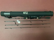 全新Daiwa ARDT70MHF-SC 4節旅行假餌竿
