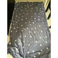 Pre-loved Bedsheets Beddings Comforter Pillows Blankets