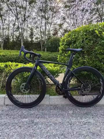 Lightweight Road Bike Line Pulling Oil Pressure Disc Brake Fast Competitive Bicycle L-TWOO Variable 