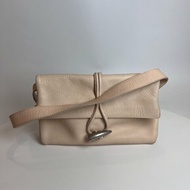 BURBERRY 牛角扣單肩包