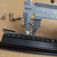 M6X20 (2 CM) YELLOW HEXAGON NUT BOLT BMK M6 X 20 LENGTH 2 CM BODY DIAMETER 6MM YELLOW BOLT 6X20 KEY 