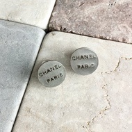 【 日本直送　名牌中古包 】CHANEL シャネル イヤリング シルバー ブランドロゴ ラウンド vintage ヴィンテージ オールド agbtrx