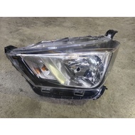produa axia d74a head lamp Lh