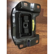 Mazda 3 mounting engine