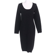 全新未使用 BURBERRY 8039180 圓領長袖針織連身裙，飾有刺繡logo，簡約設計，黑色，L碼，正品，女款