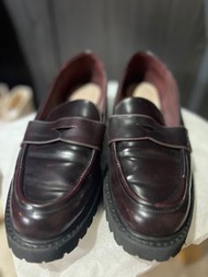 Charles & Keith 厚底樂福鞋