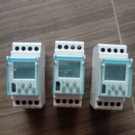 hager timer (used) EG103B