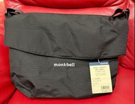 全新Mont-bell Bernina Bucket 肩背包，Mont-bell Bernina Bucket 14L超輕斜孭袋單肩包超轻便斜挎包，戶外時尚翻蓋大容量。多功能斜背包設計簡約，頂部翻蓋採
