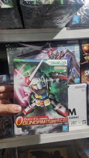 Bandai 0 Gundam Type R.C.D 模型