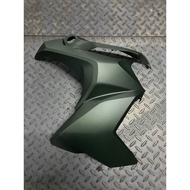 64400-K0W-M50ZF HONDA ADV160 MAT GREEN COVER R FR SIDE