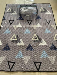 Karpet Tidur Empuk Tebal = Karpet Lantai Tebal Empuk Ruang Tamu Yang Lagi Viral Karpet Quilting Ukur