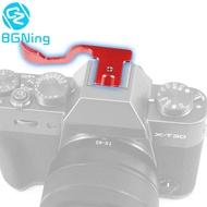 BGNing อลูมิเนียม Hot Shoe Cover Thumb-Up Hotshoe Thumb Up Grip สำหรับ Fuji XT-10 XT20 XT3 XT2 X-T1สำหรับ Fujifilm X-T30กล้อง