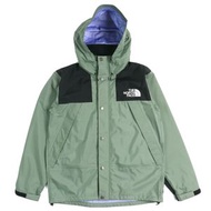 狀況極佳的 THE NORTH FACE Mountain Raintex 夾克 NP12135，帶有 GORE-TEX 標誌和帽子，龍舌蘭綠，M 碼。正品，推薦男士穿著。