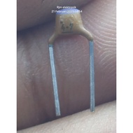 Capacitor 4.7 pf brown