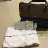 **維尼小舖** 再降價！！！ Marc By Marc Jacobs 真皮包包!有側背帶唷~~
