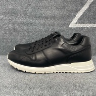 Louis Vuitton 路易威登 黑色皮面老花運動鞋40.5碼