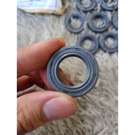 price 10Pcs HONDA EX5 DREAM MAGNET OIL SEAL 189305 GETAH SEAL RUBBER 18.9-30-5 18.9 30 5