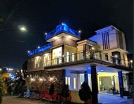 Villa Pyramid Batu