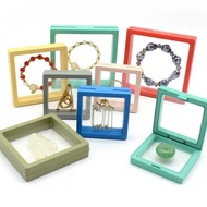 [G. World] Display Box Suspended