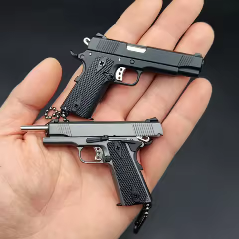 Upgraded 1:3 Metal Gun Model Keychain Mini 1911 Design Military Pendant Collectible for Accessories