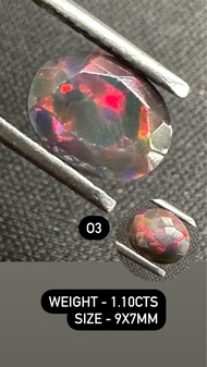 โอปอลสีดำเจียระไนพลอยธรรมชาติ 100% Black opal cut 100% natural gemstone