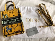 Dior 星座特別版手機袋 booktote pouch