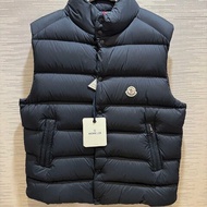 💎Han's house精品服飾💎 MONCLER Tibb 羽絨 背心 外套 消光