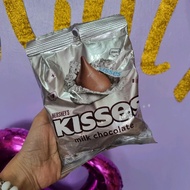 Hershey's Kisses Classic Milk Chocolate & Almond 137g