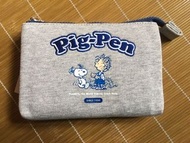 Snoopy pouch