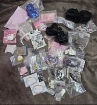 清櫃日牌/韓國製心型閃石彈弓夾、紫色櫻花髮夾、髮小抓夾，手鍊、藍芽耳機，耳環，等小物