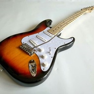GITAR LISTRIK FENDER STRATOCASTER SUNBURS COLOR NECK M