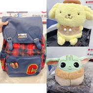 原價$100USD 歐美正版 chucky and Tiffany backpack chucky背囊 格仔背囊$408｜代購售約$4百幾🫰正版日本sanrio布甸狗公仔 布甸狗氈 毯 冷氣被 披風 